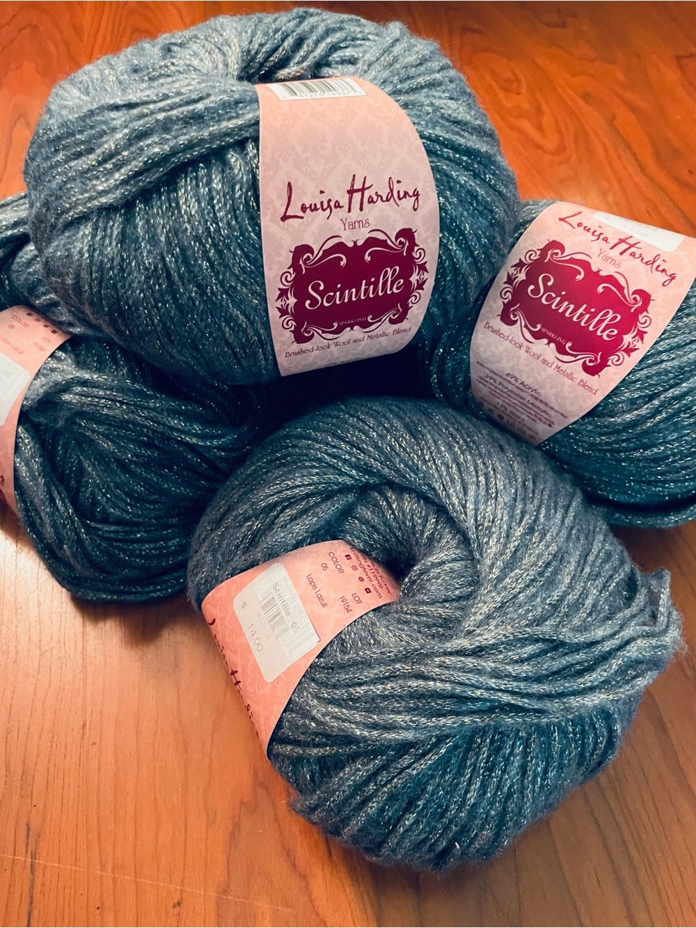5 Louisa Harding SCINTILLE Worsted Yarn Lot 05 Lapis Lazuli Silver METALLIC - Picture 4 of 7